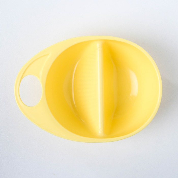 Набор посуды для кормления, 3 предмета: тарелка двухсекционная, ложки 2 шт., от 5 мес., цвет жёлтый 