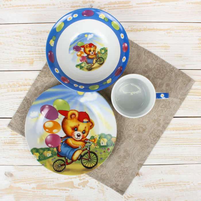 Набор детской посуды "Мишка на велосипеде", 3 предмета: кружка 230 мл, миска 400 мл, тарелка 18 см 