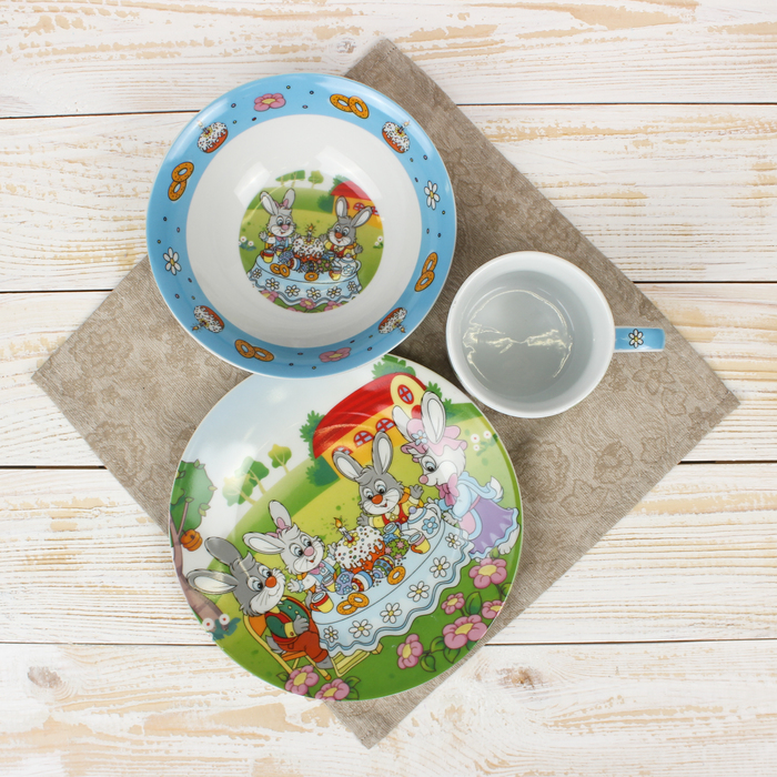 Набор детской посуды "Крольчата на обеде", 3 предмета: кружка 230 мл, миска 400 мл, тарелка 18 см 