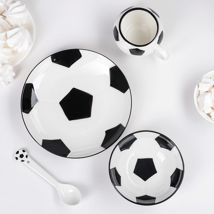 Набор детский посуды "Футбольный мяч", 4 предмета: тарелка 20 см, миска 13 см, чашка 180 мл, ложка 