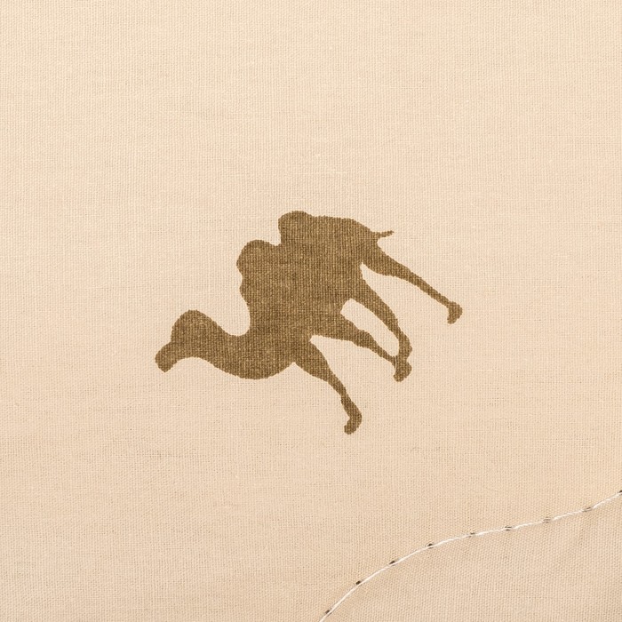 Одеяло всесезонное Адамас "Верблюжья шерсть", размер 140х205 ± 5 см, 300гр/м2, чехол тик 