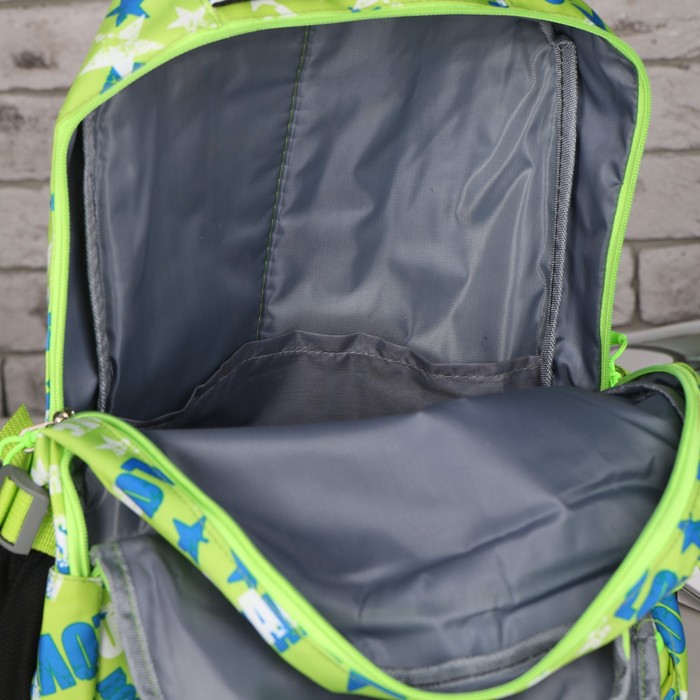 Рюкзак школьный, отдел на молнии, 3 наружных кармана, 2 боковые сетки, цвет зелёный 