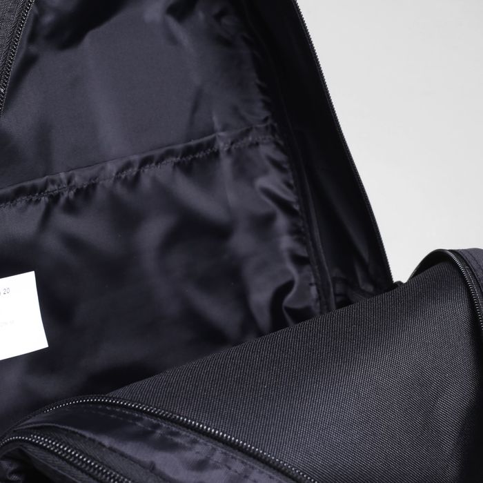 Рюкзак школьный, 2 отдела на молниях, 3 наружных кармана, цвет чёрный 