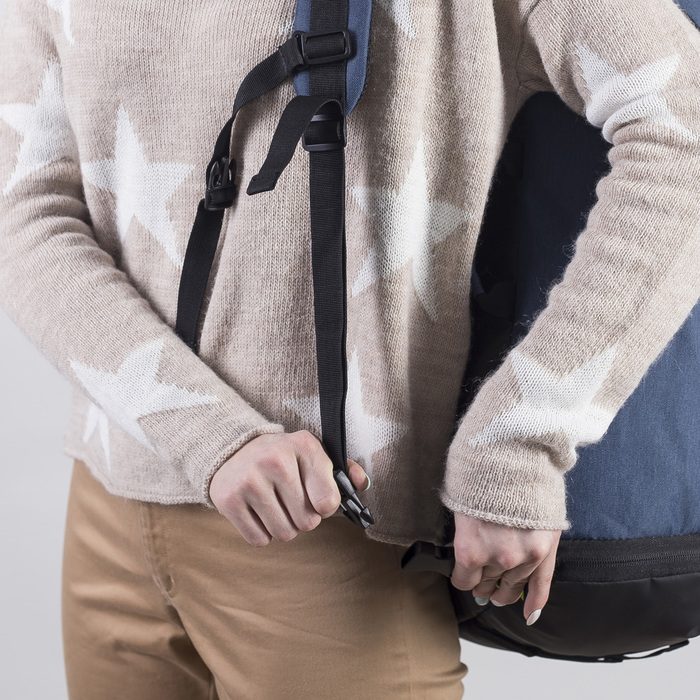 Рюкзак-сумка, отдел на молнии, наружный карман, 2 боковых кармана, длинный ремень, цвет синий 