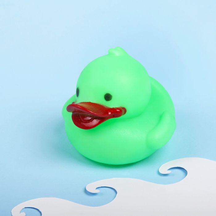 Игрушка для ванны «Утка», с пищалкой, цвет МИКС 