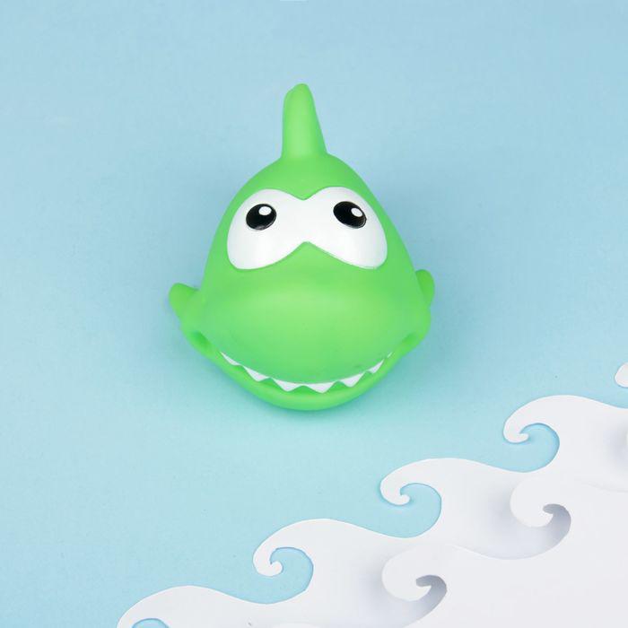 Игрушка для ванны «Акула», с пищалкой, цвет МИКС 