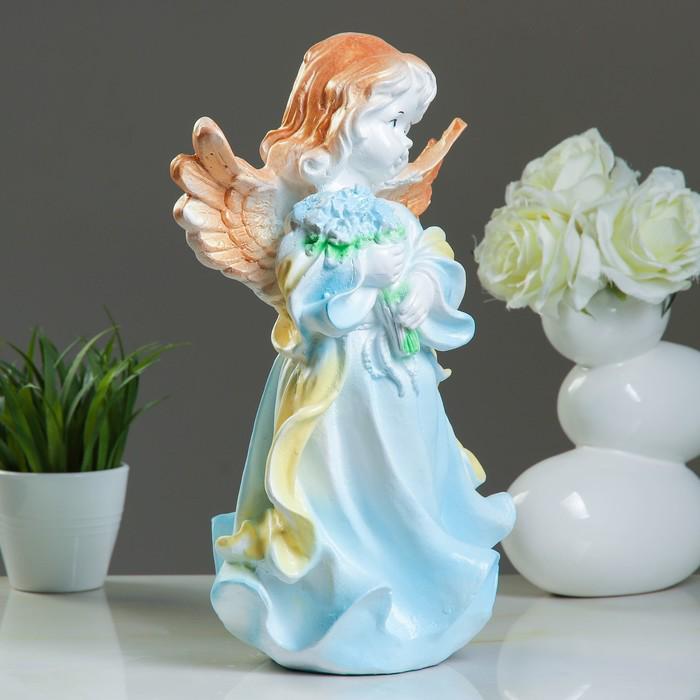 Фигура "Ангел в платье с букетом" бело-голубой 20х22х35см 