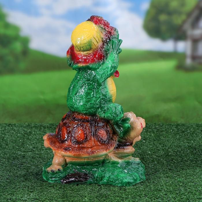 Садовая фигура "Жаба на черепахе" 20x33 см 