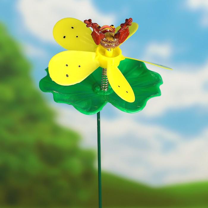 Декоративный штекер "Лягушка на цветке" с пропеллером, микс 