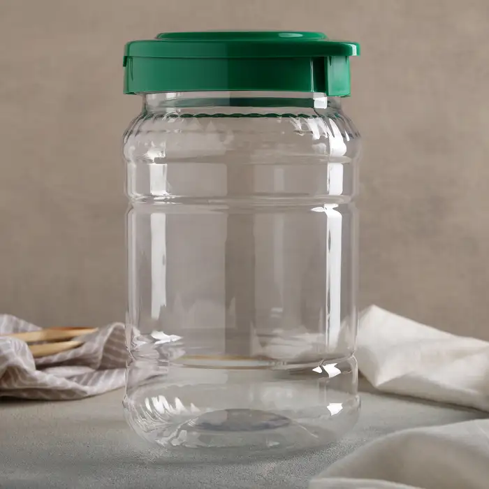 Ёмкость универсальная ПЭТ с крышкой на защёлке 2 л