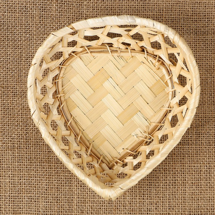 Хлебница «Сердечко», 16×16×4 см, бамбук 