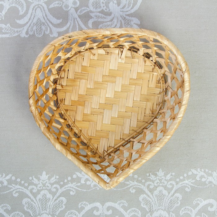 Хлебница «Сердечко», 23×23×5 см, бамбук 
