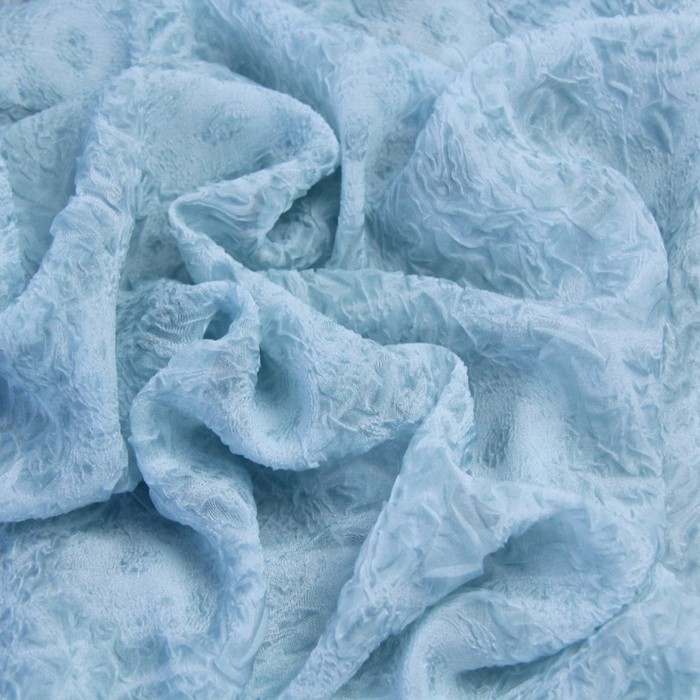 Ткань плательная, крэш гладкокрашеный, ширина 114 см, цвет светло-голубой 