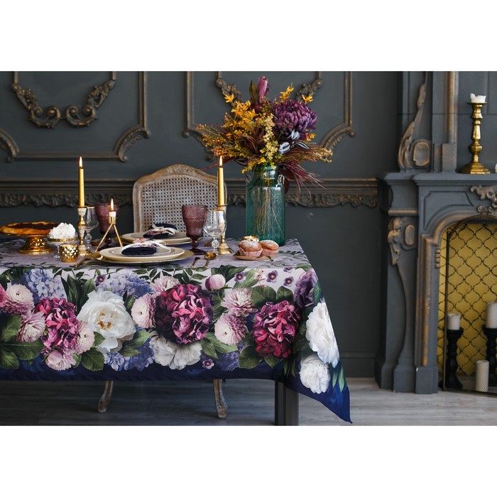 Набор столовый «Этель» «Цветочный этюд», скатерть 110 × 150 см, салфетки 40 × 40 см, 4 шт., хлопок 100 % 