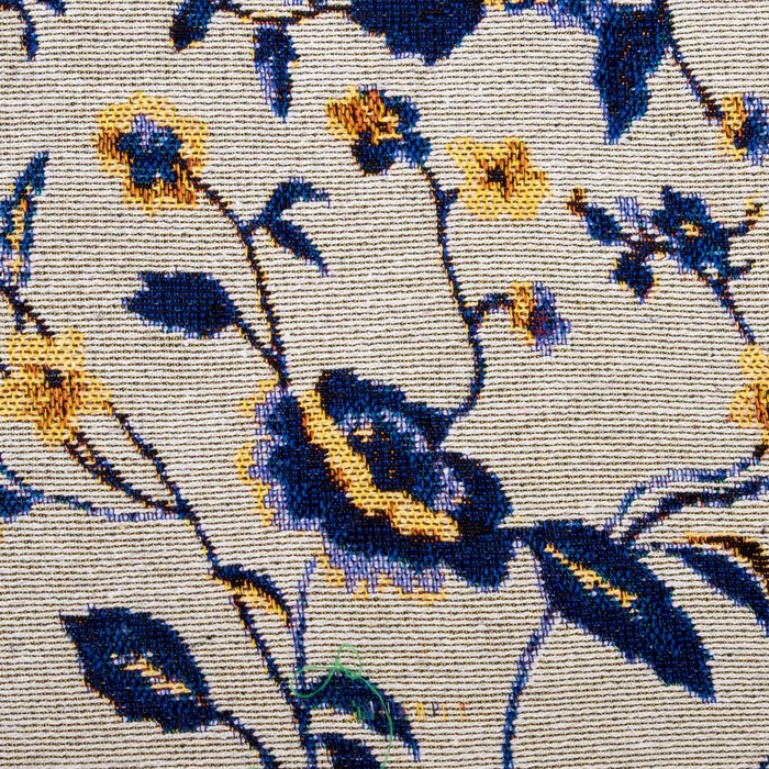 Скатерть из гобелена "Этель" Морозные цветы с бахромой, 140х160 ± 2 см 