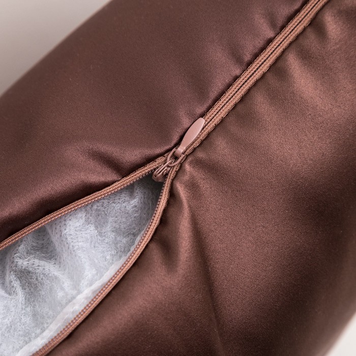 Подушка декоративная «Этель» Classic цвет Шоколад, 40×40 см, пл. 240 г/м², 100% п/э 