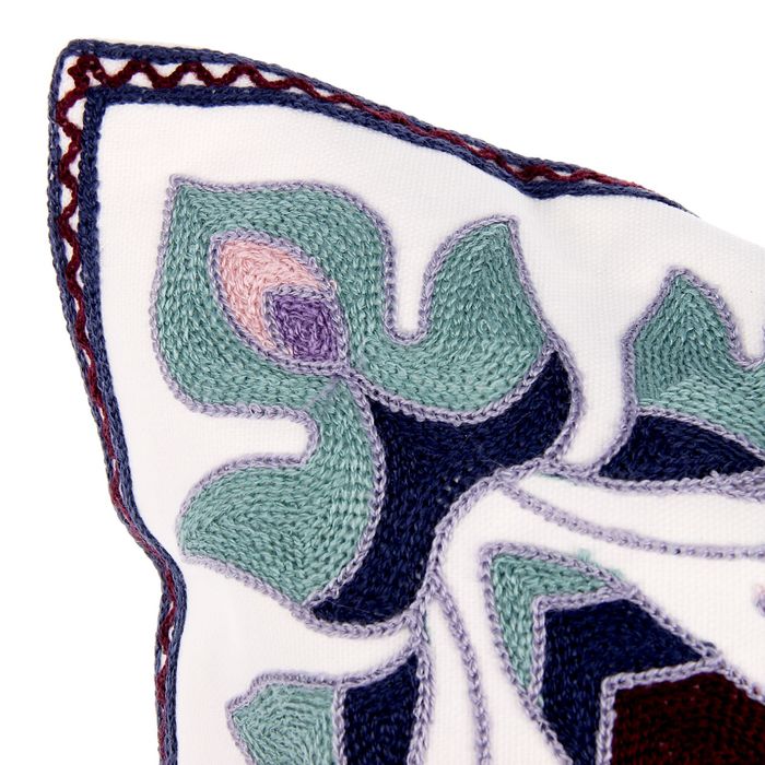 Наволочка декоративная с вышивкой "Collorista" Голубой цветок 43*43 см 