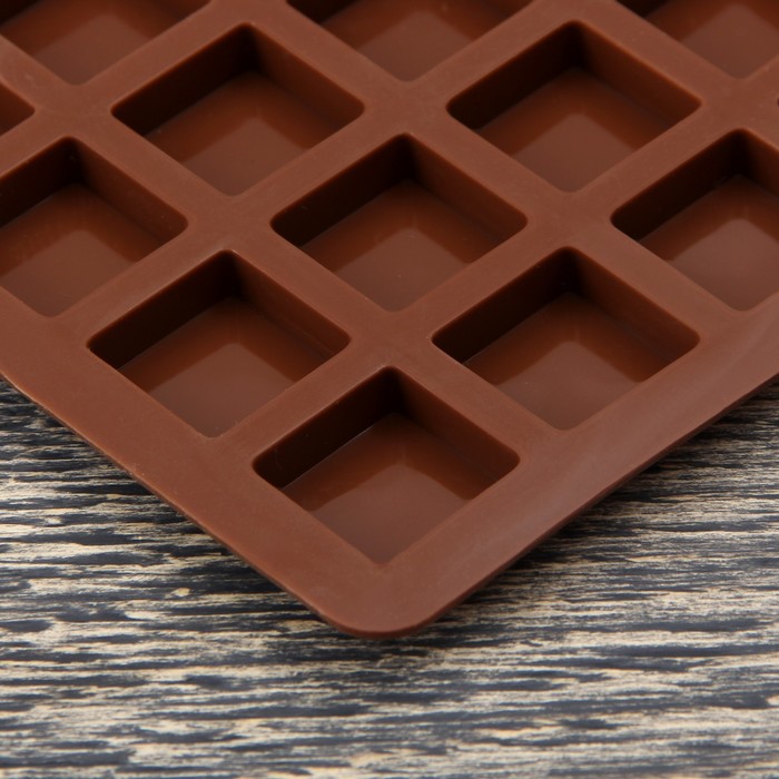 Форма для льда и шоколада "Кубики", 80 ячеек, цвет шоколадный 