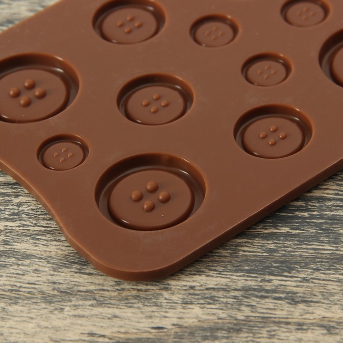Форма для льда и шоколада "Пуговки", 19 ячеек, цвет шоколадный 