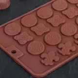 Форма для льда и шоколада 21х11 см "Конфеты", 24 ячейки, цвет шоколадный 