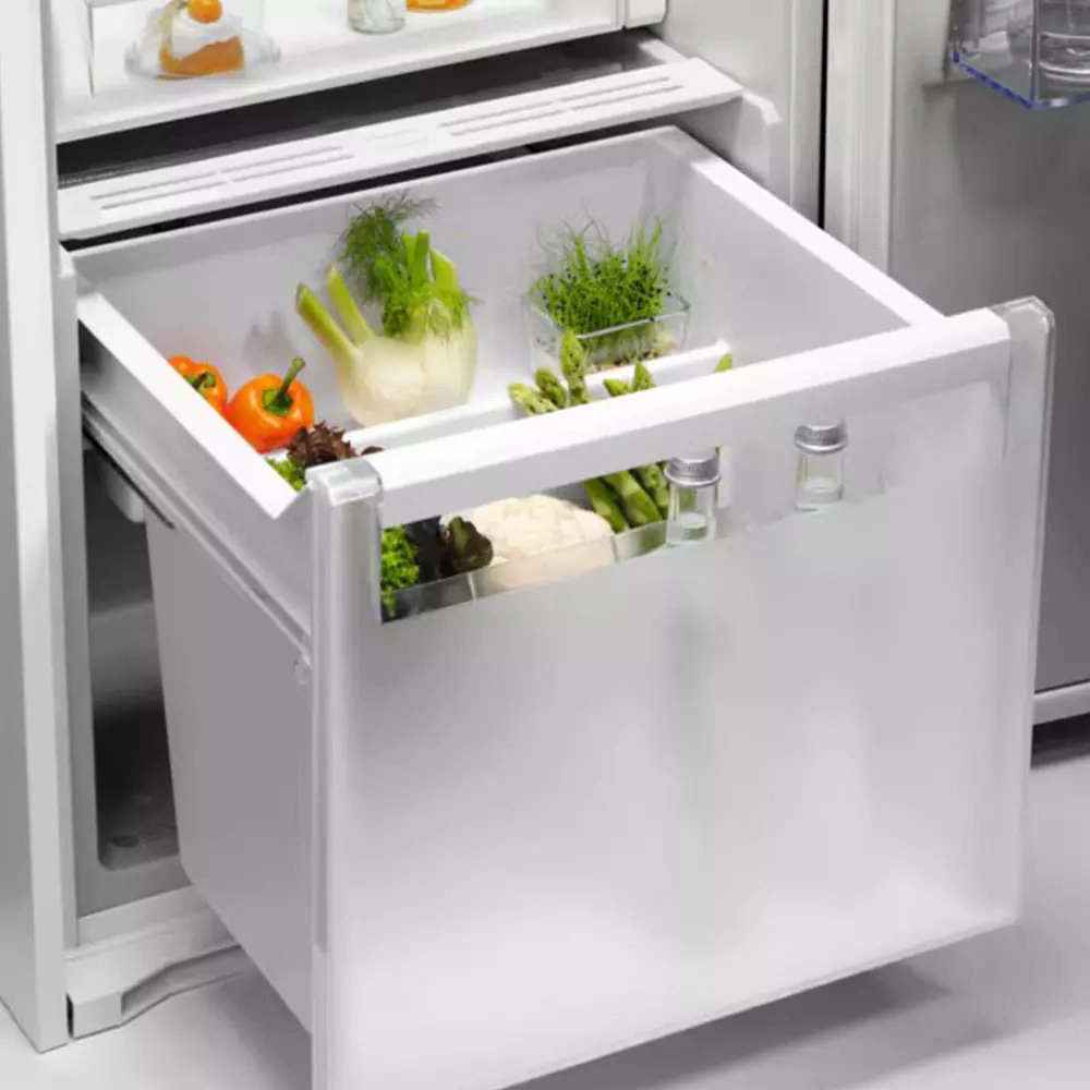 Холодильник Electrolux ERD 6DE18S1 белый  - фото 2