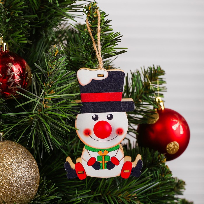 Декор с подсветкой «Снеговик с подарком» 