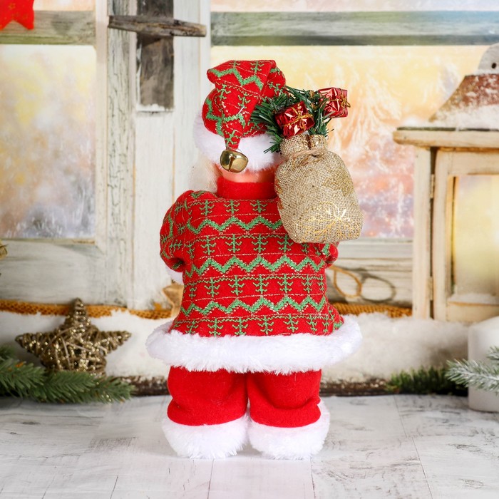 Дед Мороз "Клетчатый колпак с подарками" 28 см, без музыки, с подсветкой 
