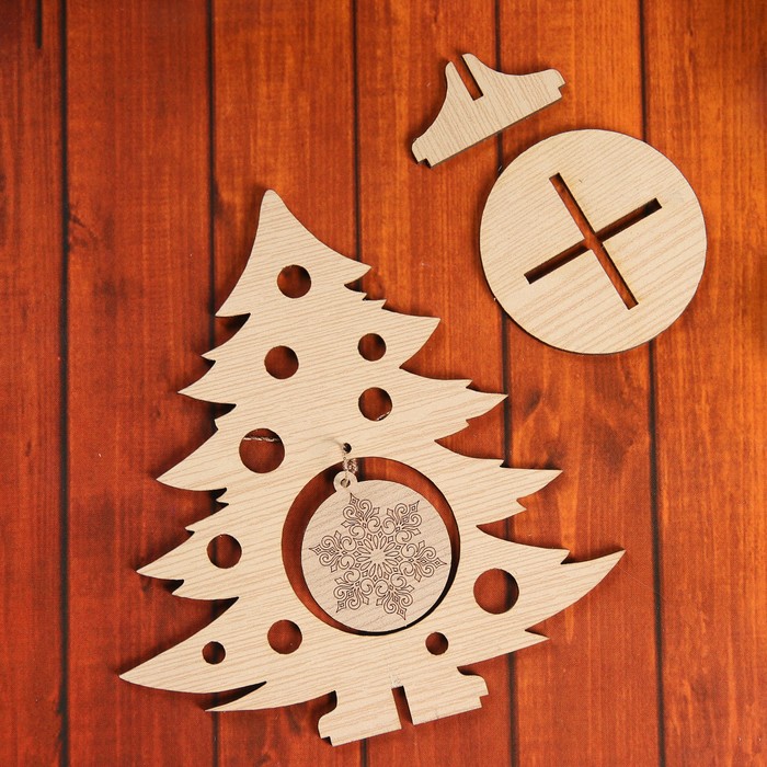 Сувенир «Елочка со снежинкой» на подставке 