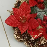 Венок новогодний d-20 см с красными цветами и золотыми листьями  - фото 2