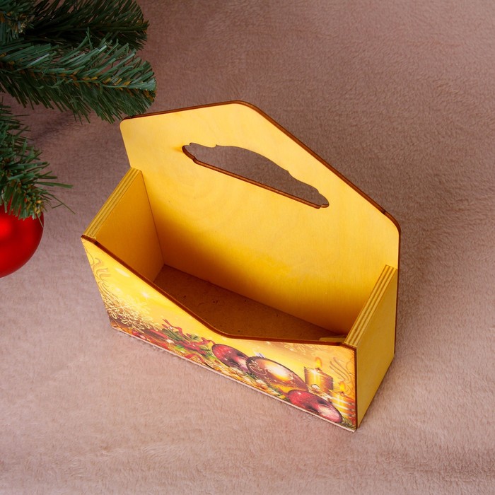 Кашпо флористическое "Конверт, Новогодний №3", деревянная ручка, жёлтое, 20,5×18×6 см 