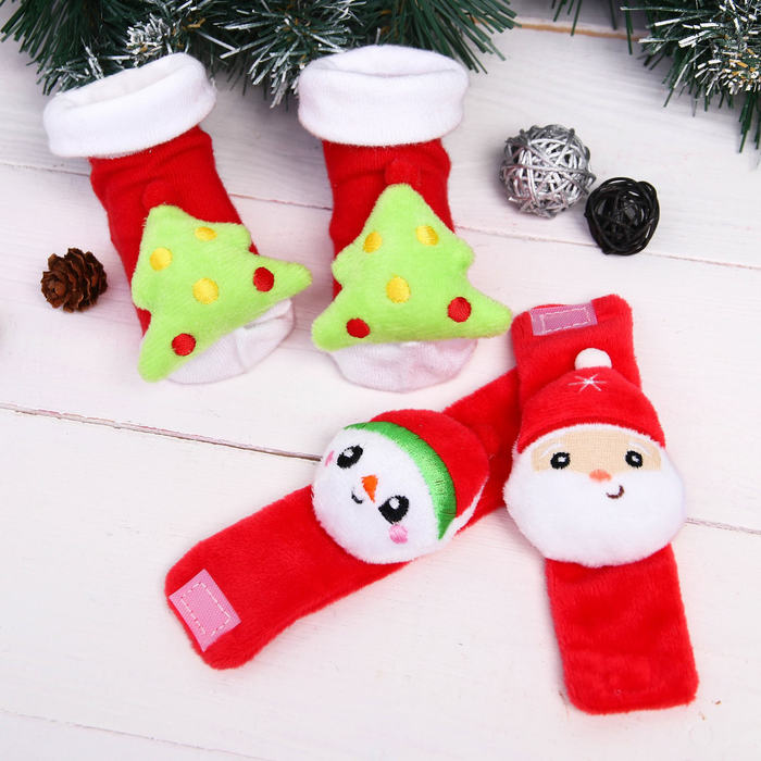 Новый год,подарочный набор: браслетики + носочки- погремушки "Дед мороз", р-р носочков 10-14 (10-14 см) 