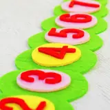 Развивающая игрушка - учим цифры "Гусеница" из фетра  - фото 3