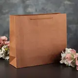 Пакет из дизайнерской бумаги 25 х 8.5 х 29 см 