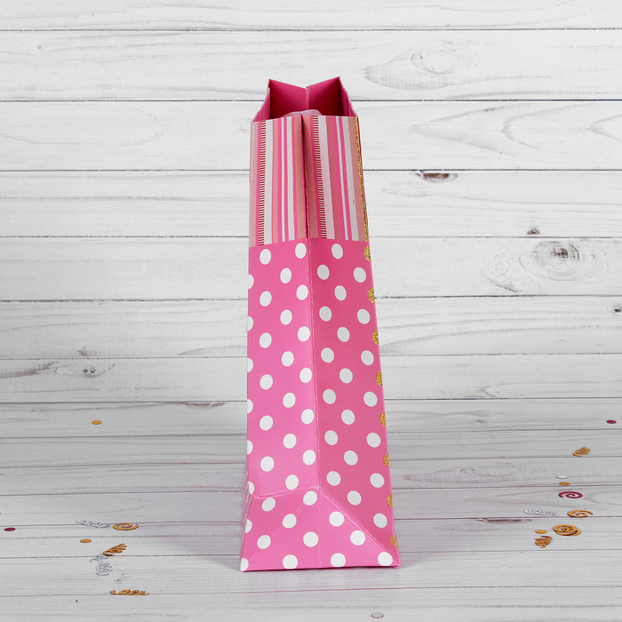 Пакет подарочный "Золотой горошек", цвет розовый, люкс, 31 х 12 х 42 см 
