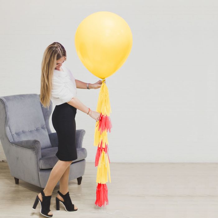 Воздушный шар, 24", с тассел лентой, жёлтый 
