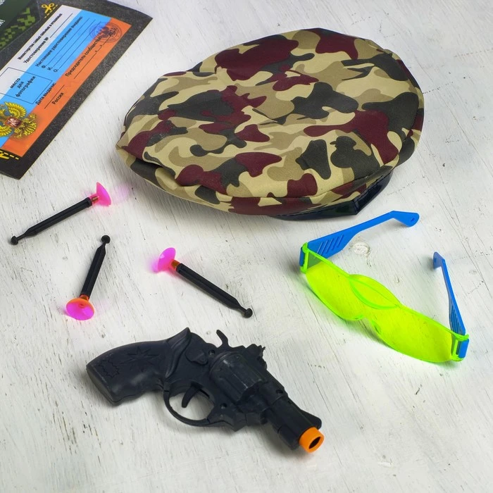 Игровой набор оружия, с головным убором «Храбрый солдат» (пистолет, очки, берет, присоски 3 шт.)  - фото 2