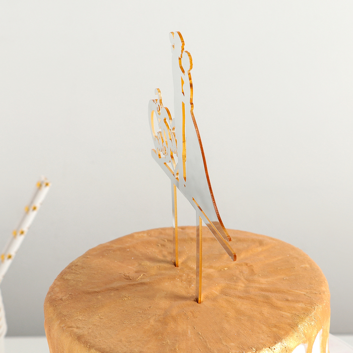 Топпер на торт 12×12, цвет золото 