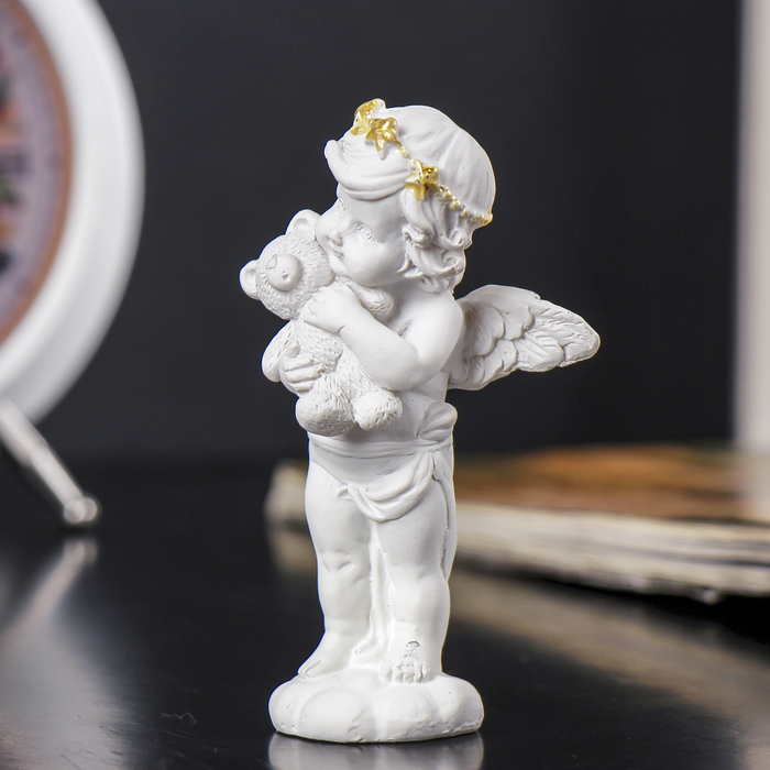 Сувенир полистоун "Белый ангел с золотым ободком с мишкой/подарком" МИКС 9х5х3,5 см 
