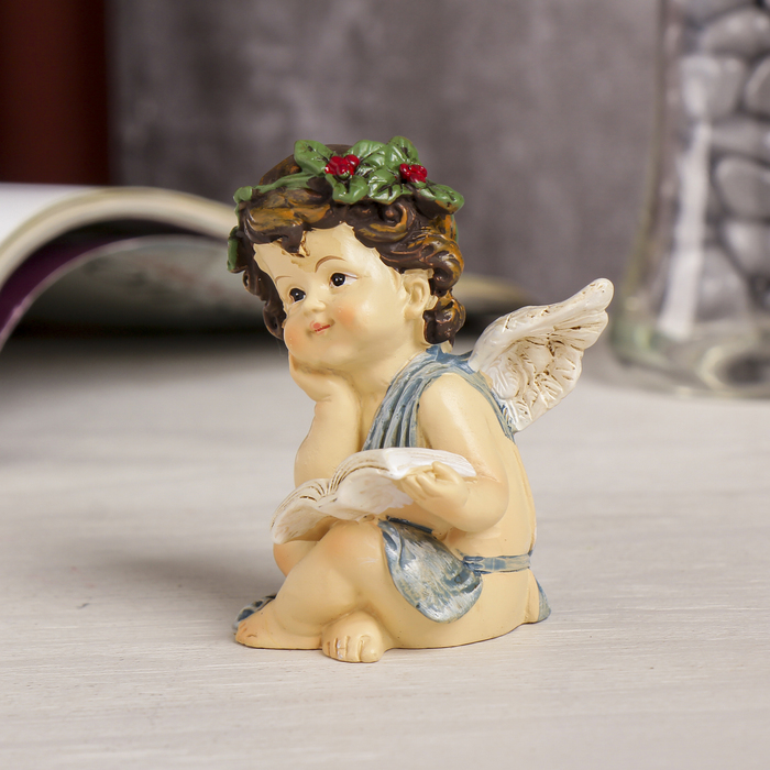 Сувенир полистоун "Ангел в рябиновом веночке с книгой" МИКС 8,5х6х4,5 см 