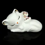 Сувенир "Киска милая спит с бантиком" со стразами 