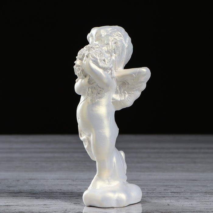 Статуэтка "Ангел с букетом" перламутровая, 7х6х12,5 см 