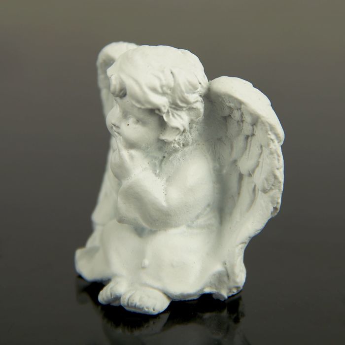 Сувенир полистоун "Белоснежный ангел" МИКС 4х4х2,5 см 