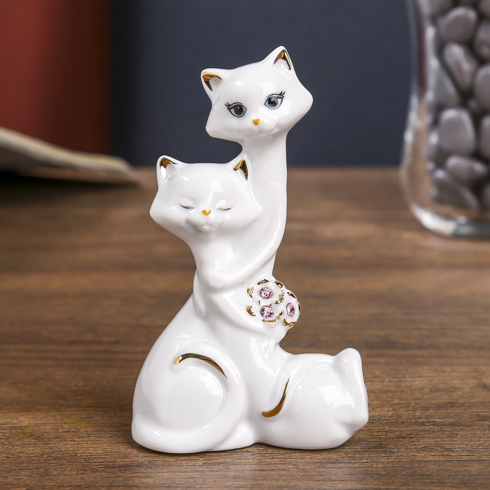 Сувенир "Котики-обнимашки" белый со стразами 9,5х6х3,2 см 