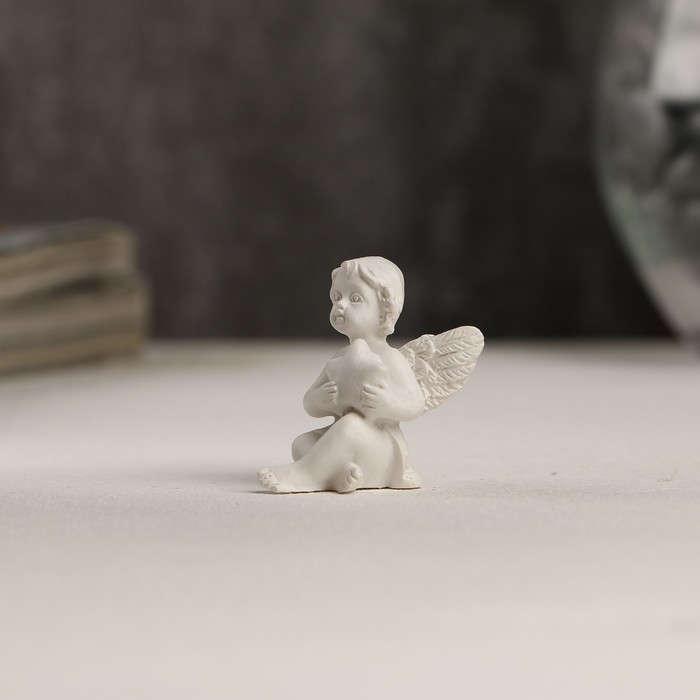 Сувенир полистоун "Белоснежный ангелочек со звёздочкой" 3,4х2,1х2,5 см 