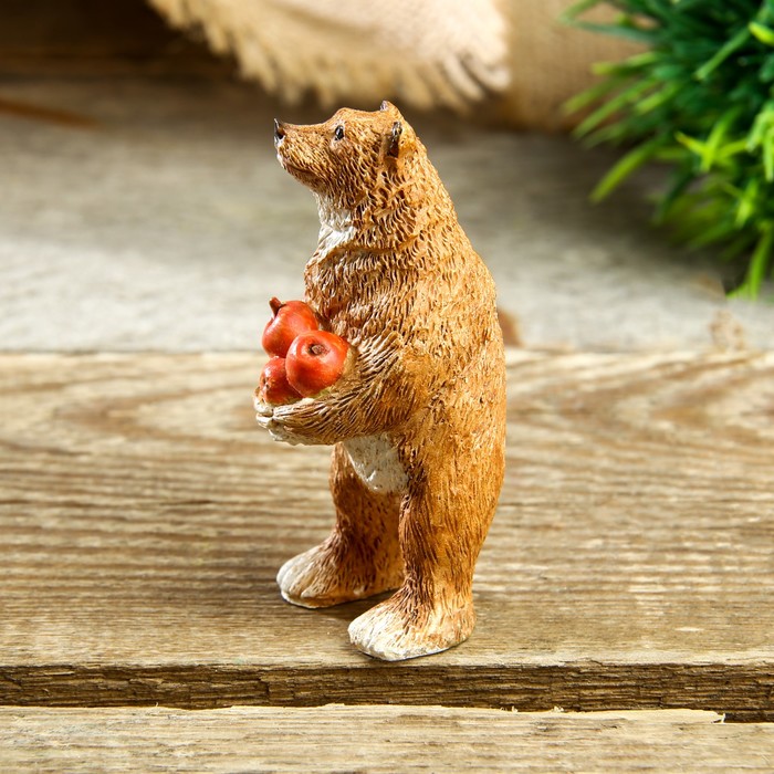 Сувенир полистоун миниатюра "Мишка с яблоками" 7х3,5х3 см 