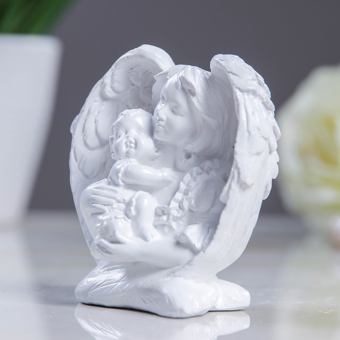 Фигура "Ангелочек с младенцем" 4х6,5х7см 