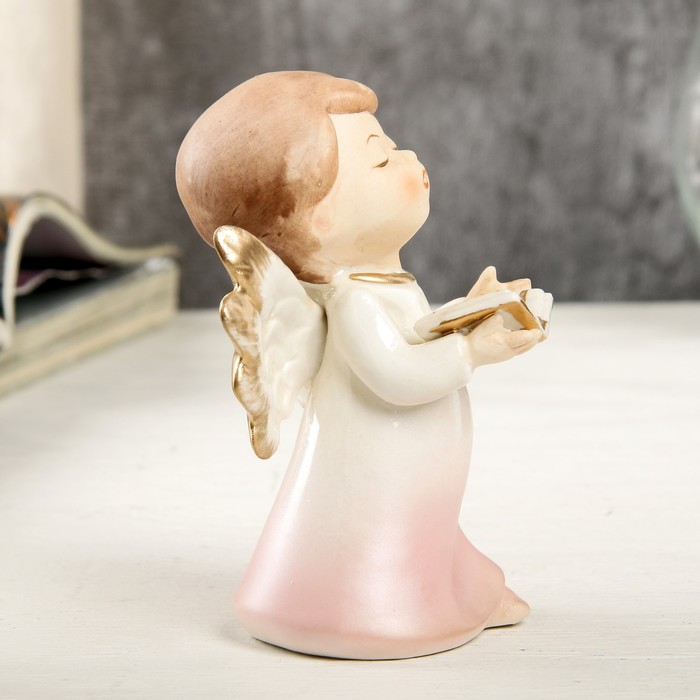 Сувенир керамика "Ангел-малыш в перламутро-розовом платье с книгой" 9,7х6х6,7 см 