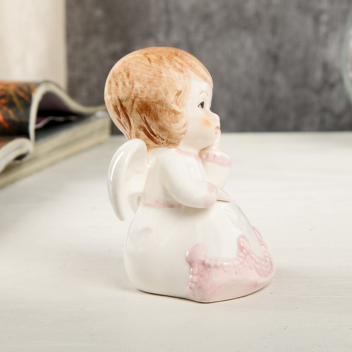 Сувенир керамика "Ангел-малыш в платье с розовыми оборками, скучающий" 8,1х5,8х5,6 см 