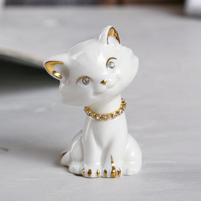 Сувенир "Белая кошка с ошейником из страз" 8х5,5х4 см 