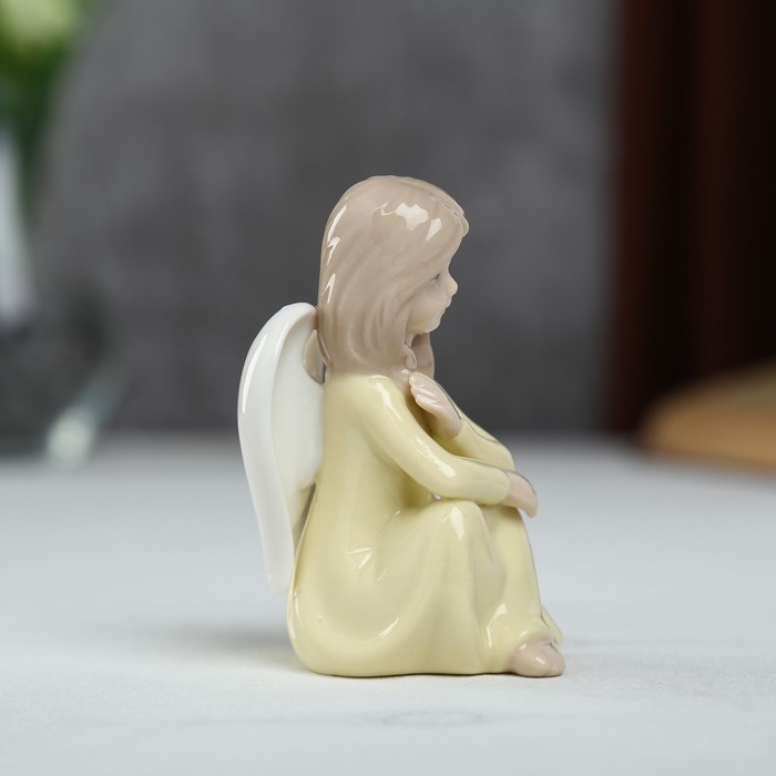 Сувенир керамика "Девушка-ангел в жёлтом платье - преданность" 10х5х6 см 